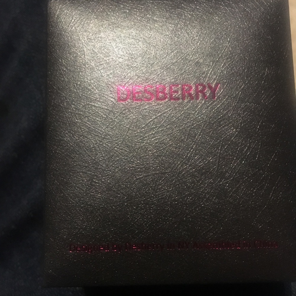 Dewberry - Picture 5 of 7